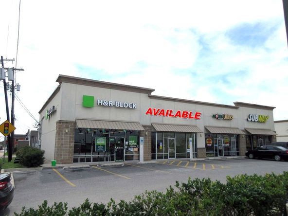 Harrison Crossing: 1801 - 1818 W Harrison, Harlingen, TX 78550